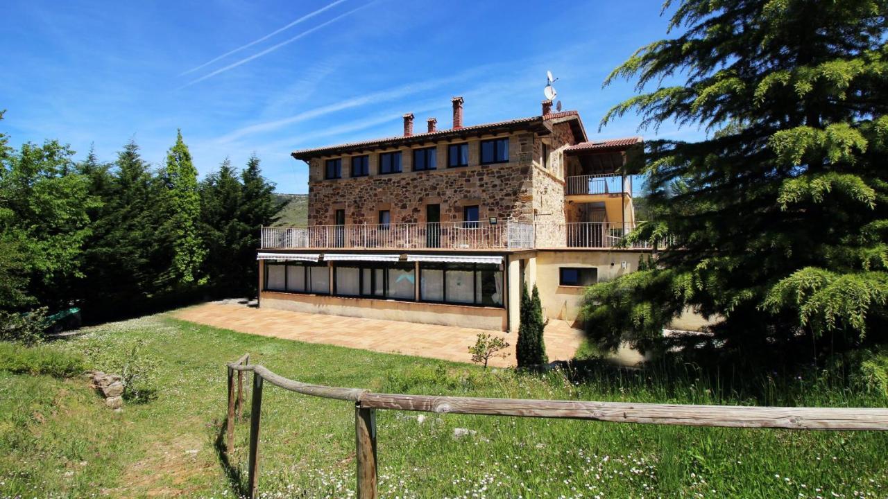 La Romanika De Fellini San Martín de Elines Exterior foto